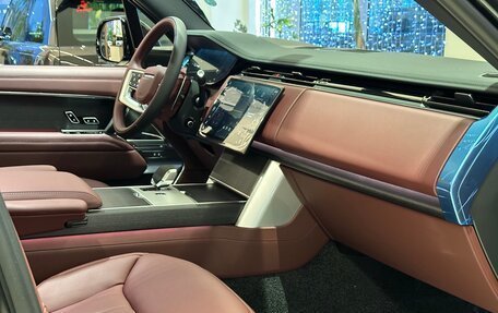 Land Rover Range Rover IV рестайлинг, 2024 год, 29 480 000 рублей, 13 фотография