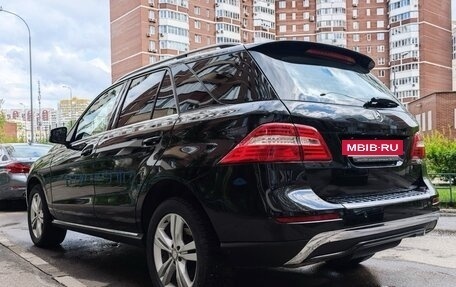 Mercedes-Benz M-Класс, 2013 год, 2 090 000 рублей, 3 фотография