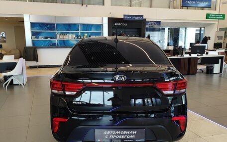 KIA Rio IV, 2018 год, 1 595 000 рублей, 9 фотография