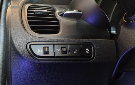 KIA Rio IV, 2018 год, 1 595 000 рублей, 28 фотография