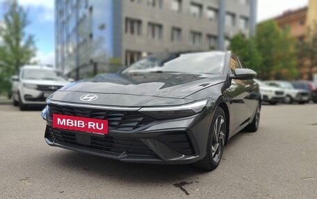 Hyundai Elantra, 2023 год, 2 100 000 рублей, 2 фотография
