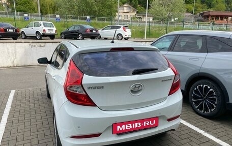 Hyundai Solaris II рестайлинг, 2015 год, 1 100 000 рублей, 3 фотография