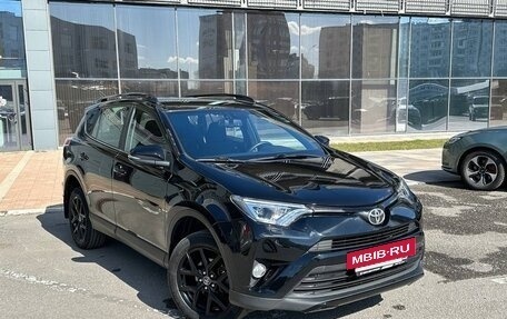 Toyota RAV4, 2018 год, 2 286 000 рублей, 2 фотография