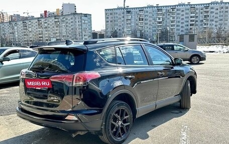 Toyota RAV4, 2018 год, 2 286 000 рублей, 5 фотография