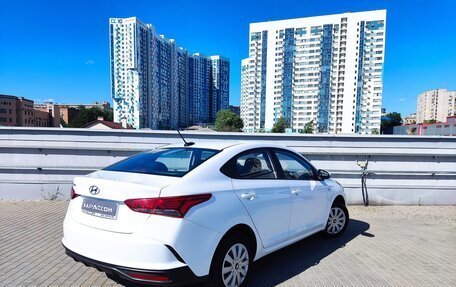 Hyundai Solaris II рестайлинг, 2021 год, 1 250 000 рублей, 2 фотография