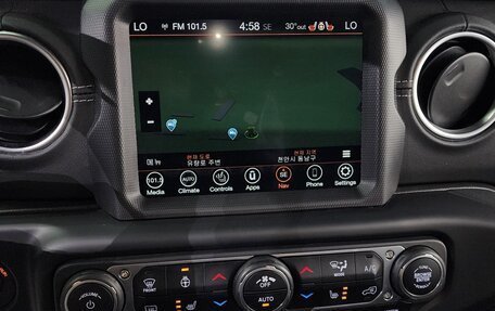 Jeep Wrangler, 2021 год, 3 643 000 рублей, 11 фотография