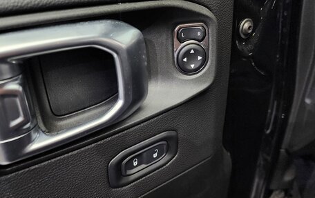 Jeep Wrangler, 2021 год, 3 643 000 рублей, 7 фотография