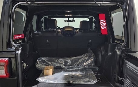 Jeep Wrangler, 2021 год, 3 643 000 рублей, 13 фотография