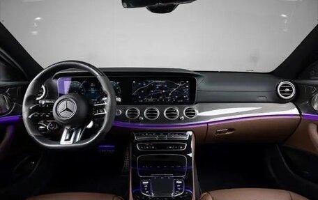 Mercedes-Benz E-Класс AMG, 2022 год, 7 700 000 рублей, 9 фотография