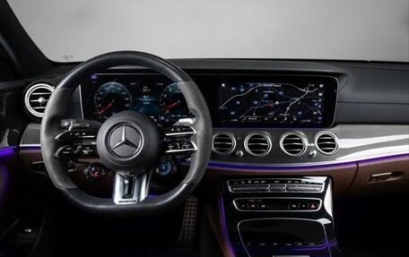 Mercedes-Benz E-Класс AMG, 2022 год, 7 700 000 рублей, 10 фотография