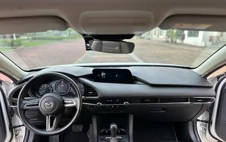 Mazda 3, 2021 год, 1 870 000 рублей, 17 фотография