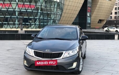 KIA Rio III рестайлинг, 2015 год, 840 000 рублей, 2 фотография