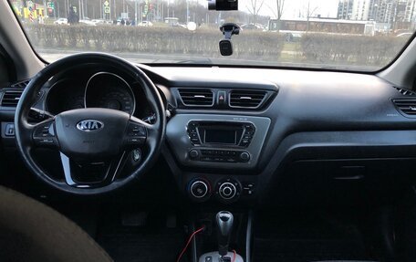 KIA Rio III рестайлинг, 2015 год, 840 000 рублей, 10 фотография