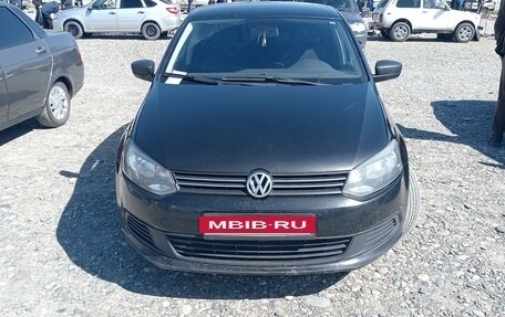 Volkswagen Polo VI (EU Market), 2013 год, 700 000 рублей, 4 фотография