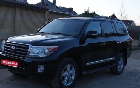 Toyota Land Cruiser 200, 2014 год, 3 647 000 рублей, 3 фотография