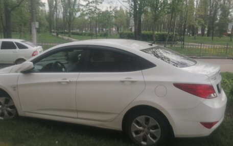 Hyundai Solaris II рестайлинг, 2016 год, 1 000 500 рублей, 4 фотография