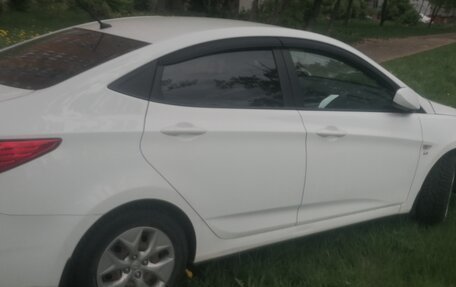 Hyundai Solaris II рестайлинг, 2016 год, 1 000 500 рублей, 5 фотография