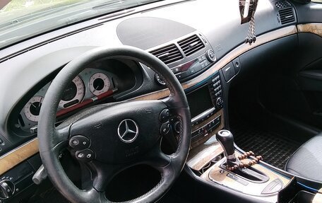 Mercedes-Benz E-Класс, 2008 год, 1 200 000 рублей, 4 фотография
