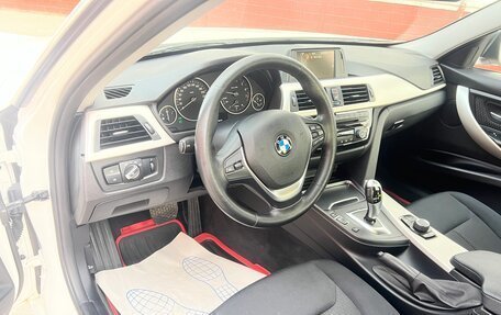 BMW 3 серия, 2015 год, 1 990 000 рублей, 12 фотография