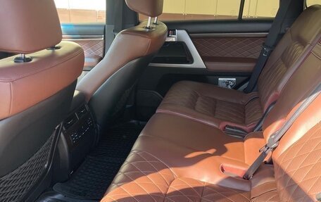 Toyota Land Cruiser 200, 2017 год, 7 750 000 рублей, 9 фотография