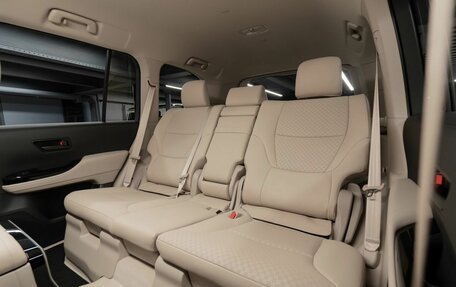 Toyota Land Cruiser, 2022 год, 13 685 000 рублей, 24 фотография