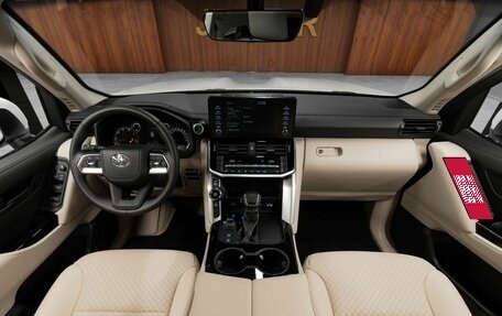 Toyota Land Cruiser, 2022 год, 13 685 000 рублей, 16 фотография