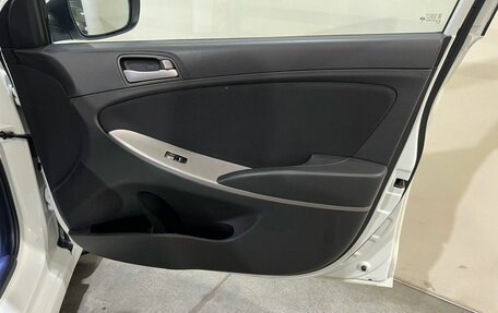 Hyundai Solaris II рестайлинг, 2014 год, 700 000 рублей, 29 фотография