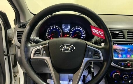 Hyundai Solaris II рестайлинг, 2014 год, 700 000 рублей, 18 фотография