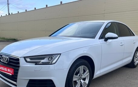 Audi A4, 2017 год, 2 950 000 рублей, 3 фотография