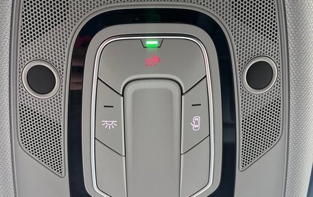 Audi A4, 2017 год, 2 950 000 рублей, 14 фотография