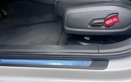 Audi A4, 2017 год, 2 950 000 рублей, 17 фотография