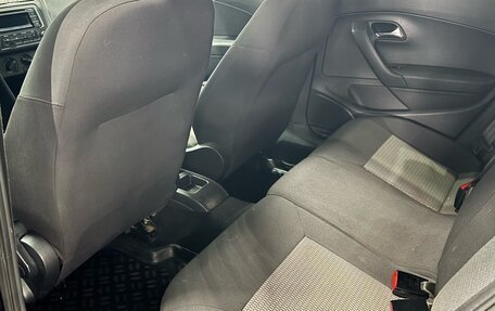 Volkswagen Polo VI (EU Market), 2011 год, 665 000 рублей, 9 фотография