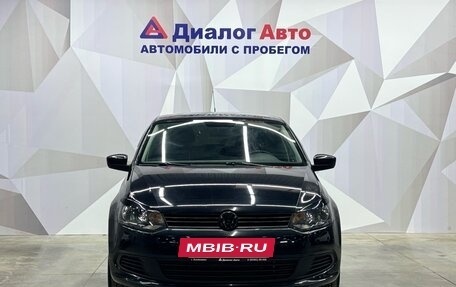 Volkswagen Polo VI (EU Market), 2011 год, 665 000 рублей, 2 фотография