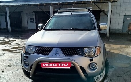 Mitsubishi L200 IV рестайлинг, 2007 год, 1 170 000 рублей, 6 фотография