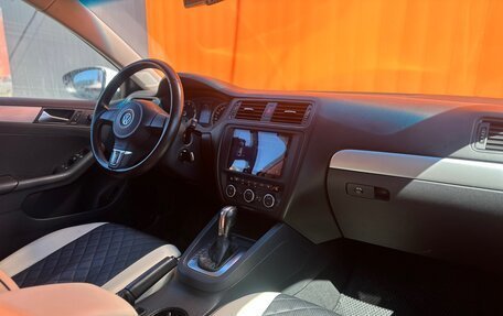 Volkswagen Jetta VI, 2012 год, 960 000 рублей, 12 фотография