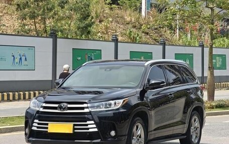 Toyota Highlander III, 2021 год, 2 500 900 рублей, 3 фотография