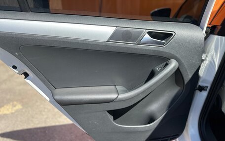Volkswagen Jetta VI, 2012 год, 960 000 рублей, 16 фотография