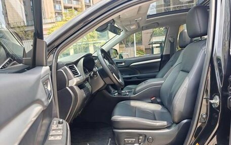 Toyota Highlander III, 2021 год, 2 500 900 рублей, 8 фотография