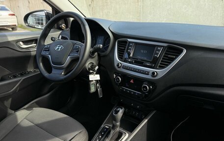 Hyundai Solaris II рестайлинг, 2017 год, 1 320 000 рублей, 19 фотография