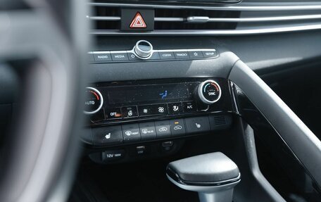Hyundai Elantra, 2020 год, 2 200 000 рублей, 13 фотография