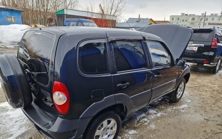 Chevrolet Niva I рестайлинг, 2010 год, 450 000 рублей, 4 фотография