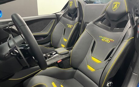 Lamborghini Huracán, 2022 год, 27 200 000 рублей, 9 фотография