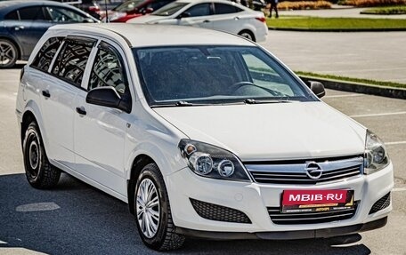 Opel Astra H, 2013 год, 610 000 рублей, 2 фотография