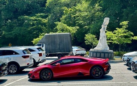 Lamborghini Huracán, 2022 год, 23 808 000 рублей, 2 фотография