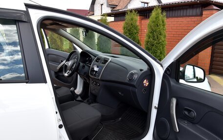 Renault Logan II, 2020 год, 995 000 рублей, 29 фотография