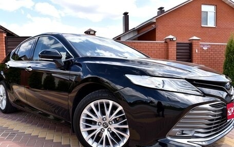 Toyota Camry, 2019 год, 2 995 000 рублей, 1 фотография