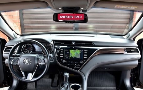 Toyota Camry, 2019 год, 2 995 000 рублей, 18 фотография