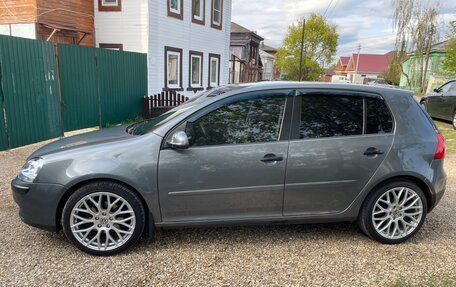 Volkswagen Golf V, 2004 год, 700 000 рублей, 3 фотография