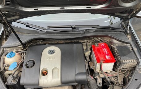 Volkswagen Golf V, 2004 год, 700 000 рублей, 14 фотография
