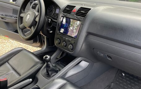 Volkswagen Golf V, 2004 год, 700 000 рублей, 9 фотография